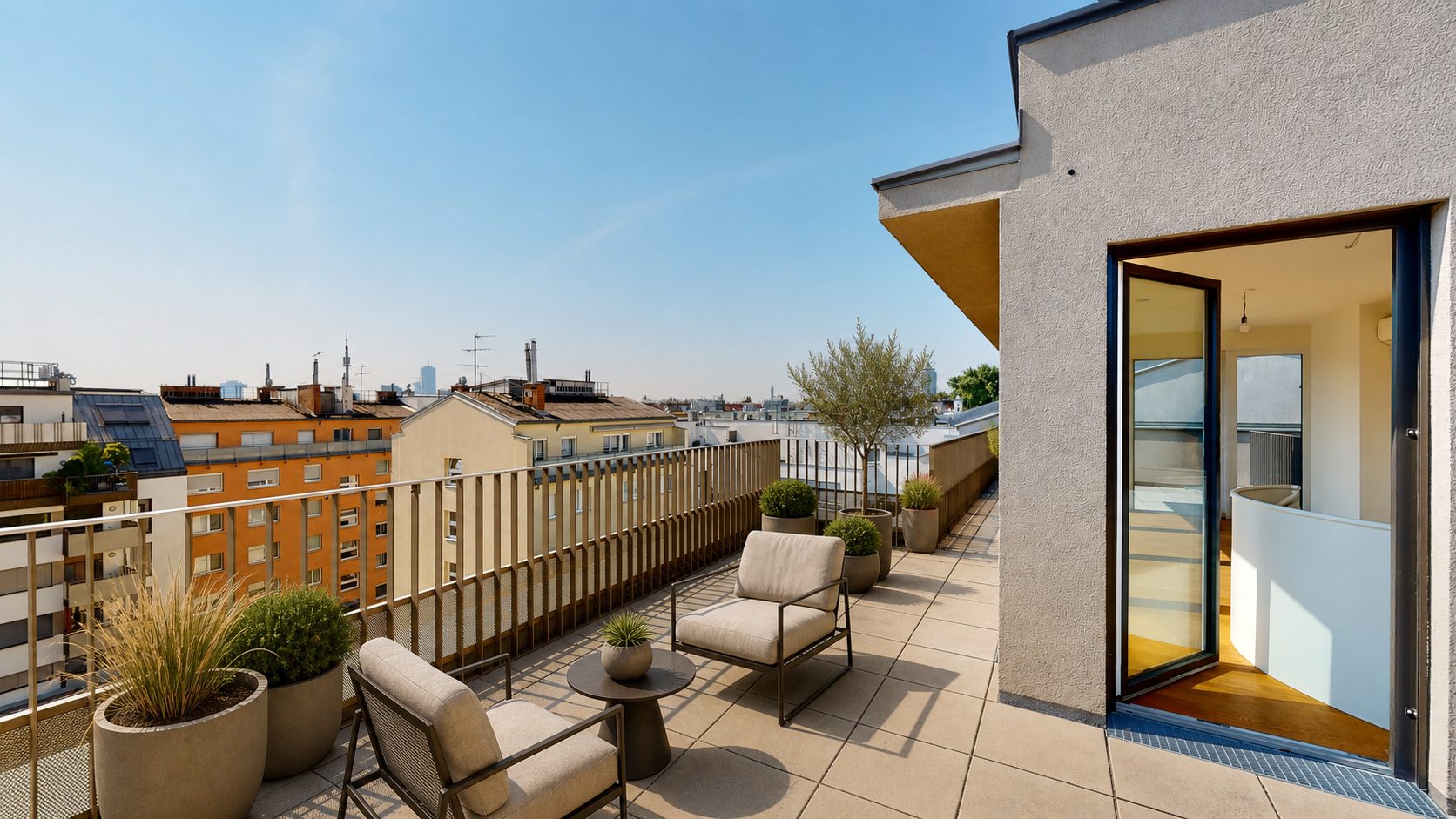 Dachterrasse mit Blick über die Dächer von Wien in 1210 Wien